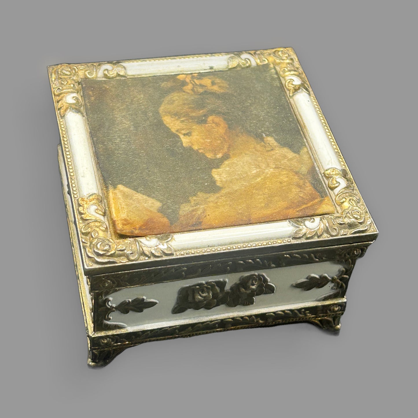 Vintage Hinged Trinket Box — “Girl Reading” Fabric Lid — Gold-Tone Trim — detail view