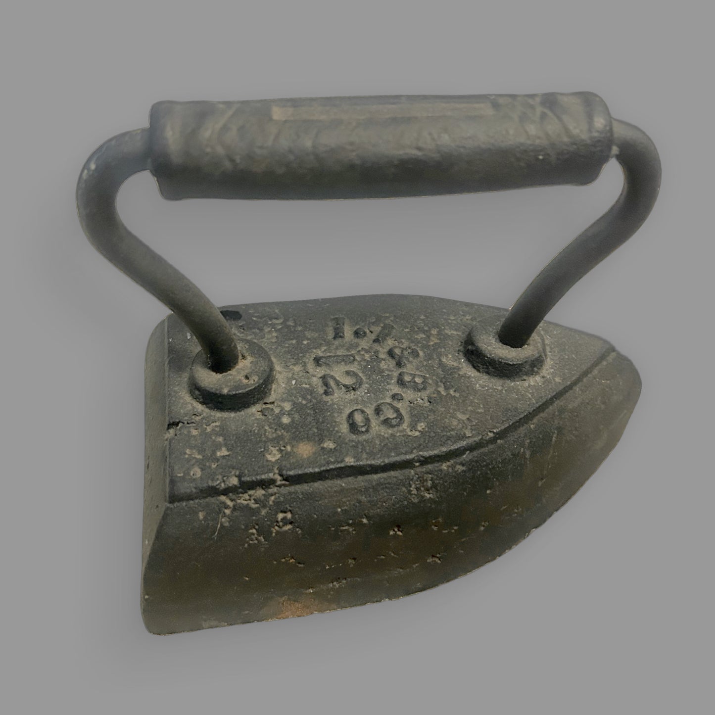 Vintage Cast Iron Sad Iron — Antique Flat Iron Laundry Press — detail view