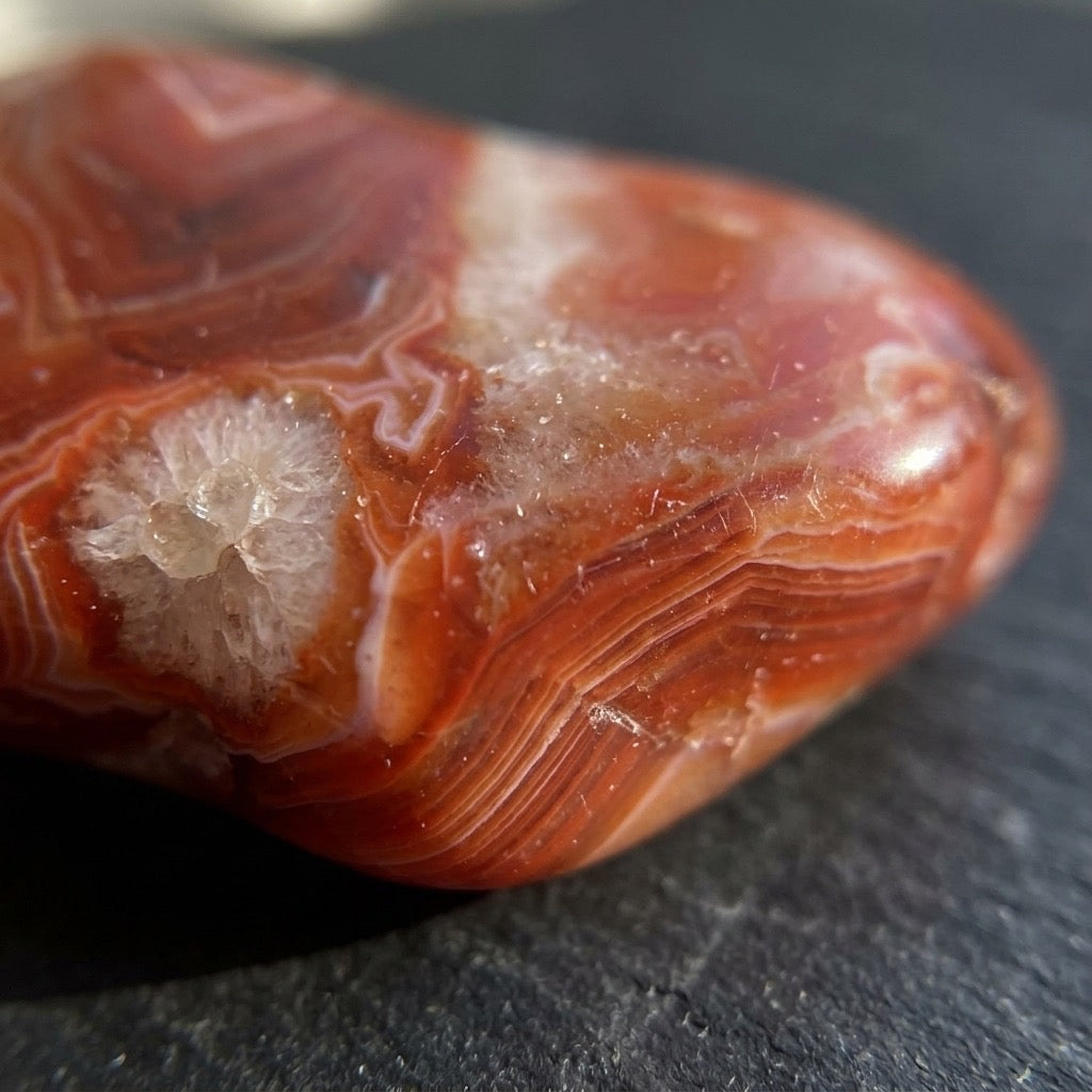 Lake Superior Agate — Iron-Banded Fortification Pattern, Glacial Tumbled, 52g — detail view