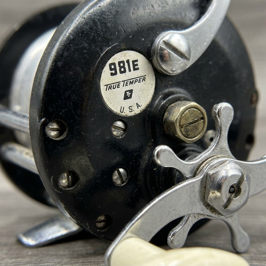 True Temper 981E Vintage Baitcasting Reel — American-Made, Star Drag — detail view