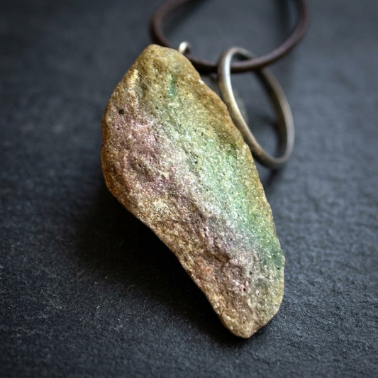Atlantisite Polished Specimen — Serpentine & Stichtite, Green & Violet, 8g — main view