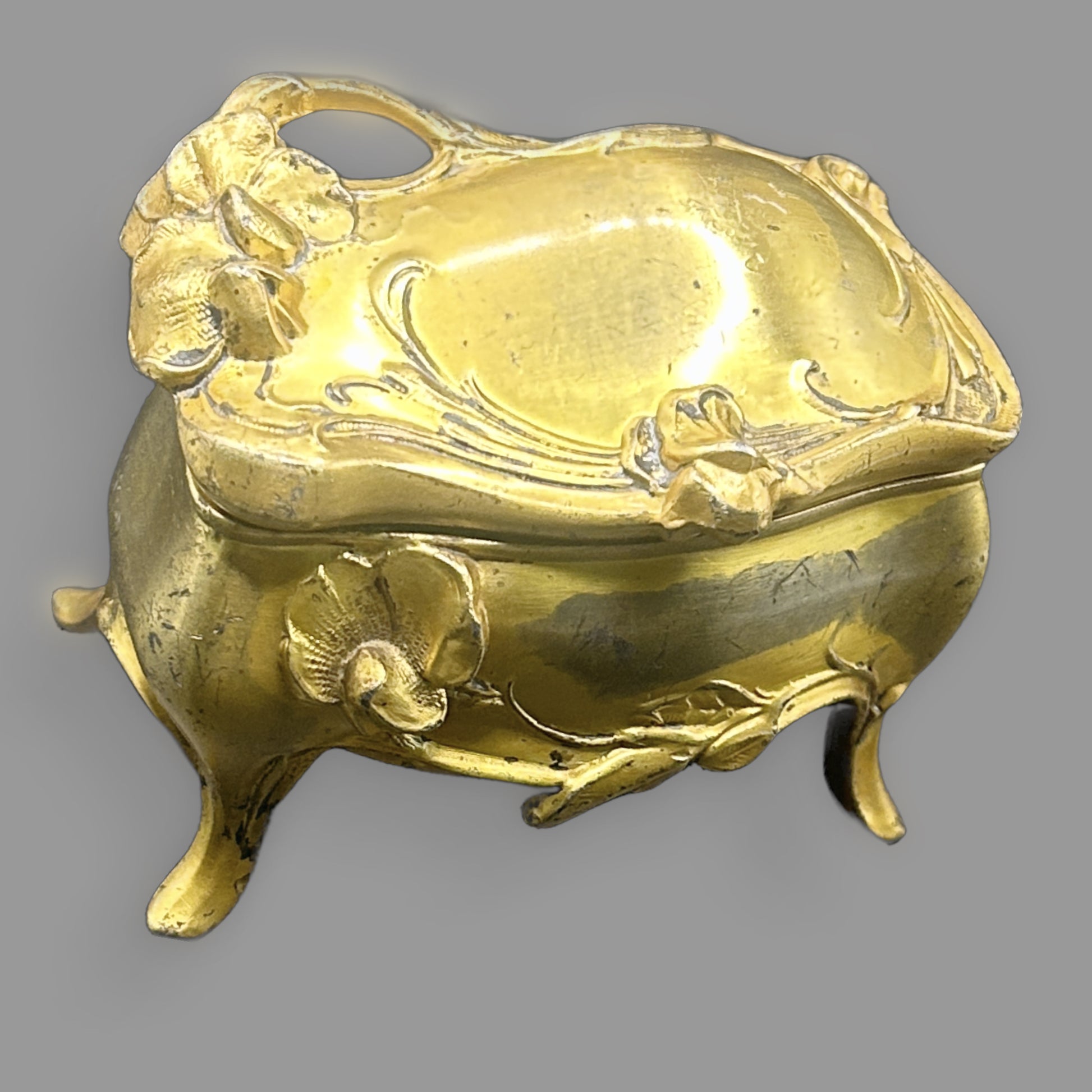 Art Nouveau Jewelry Casket — detail view