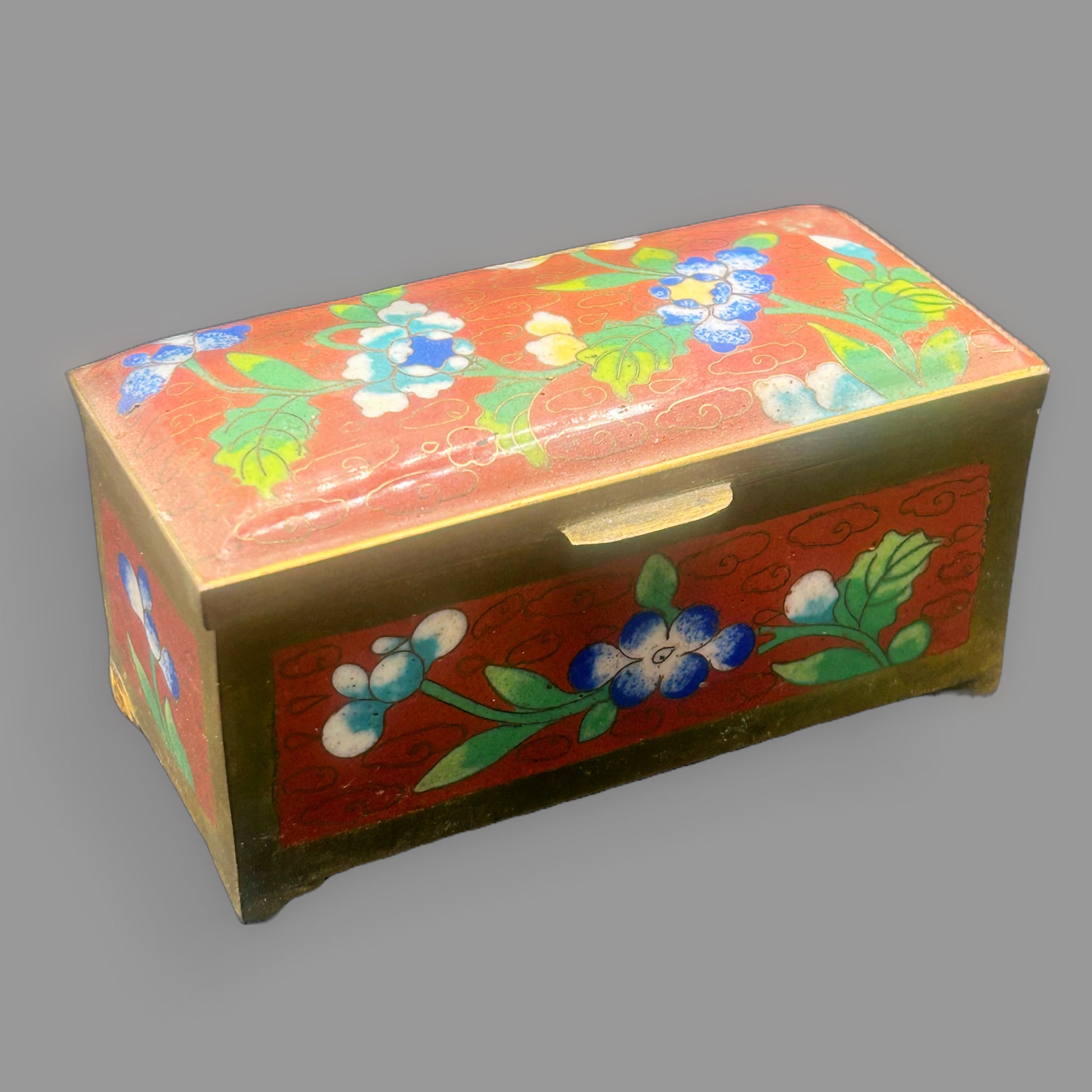 Vintage Chinese Cloisonné Red Enamel Floral Trinket Box — Brass Hinged Lid — detail view