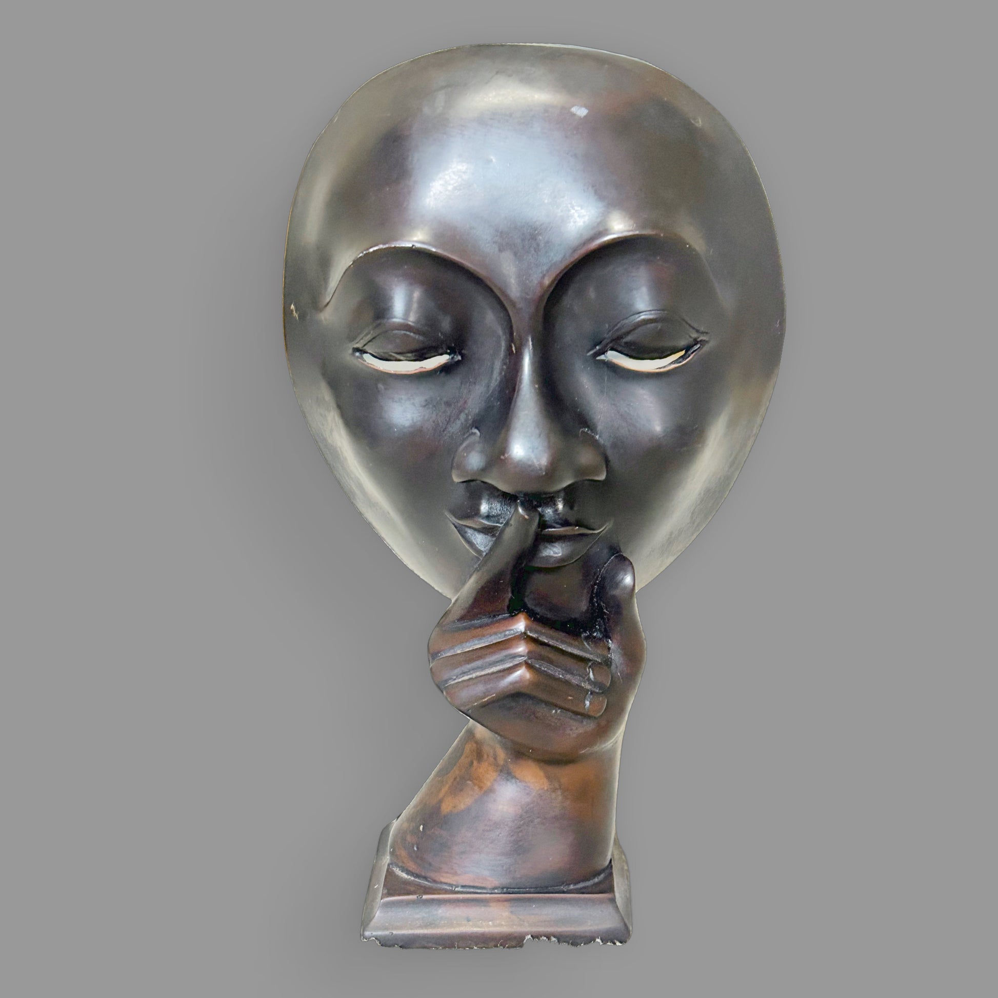 Abstract Silence Face Statue — Sculptural Decor — detail view