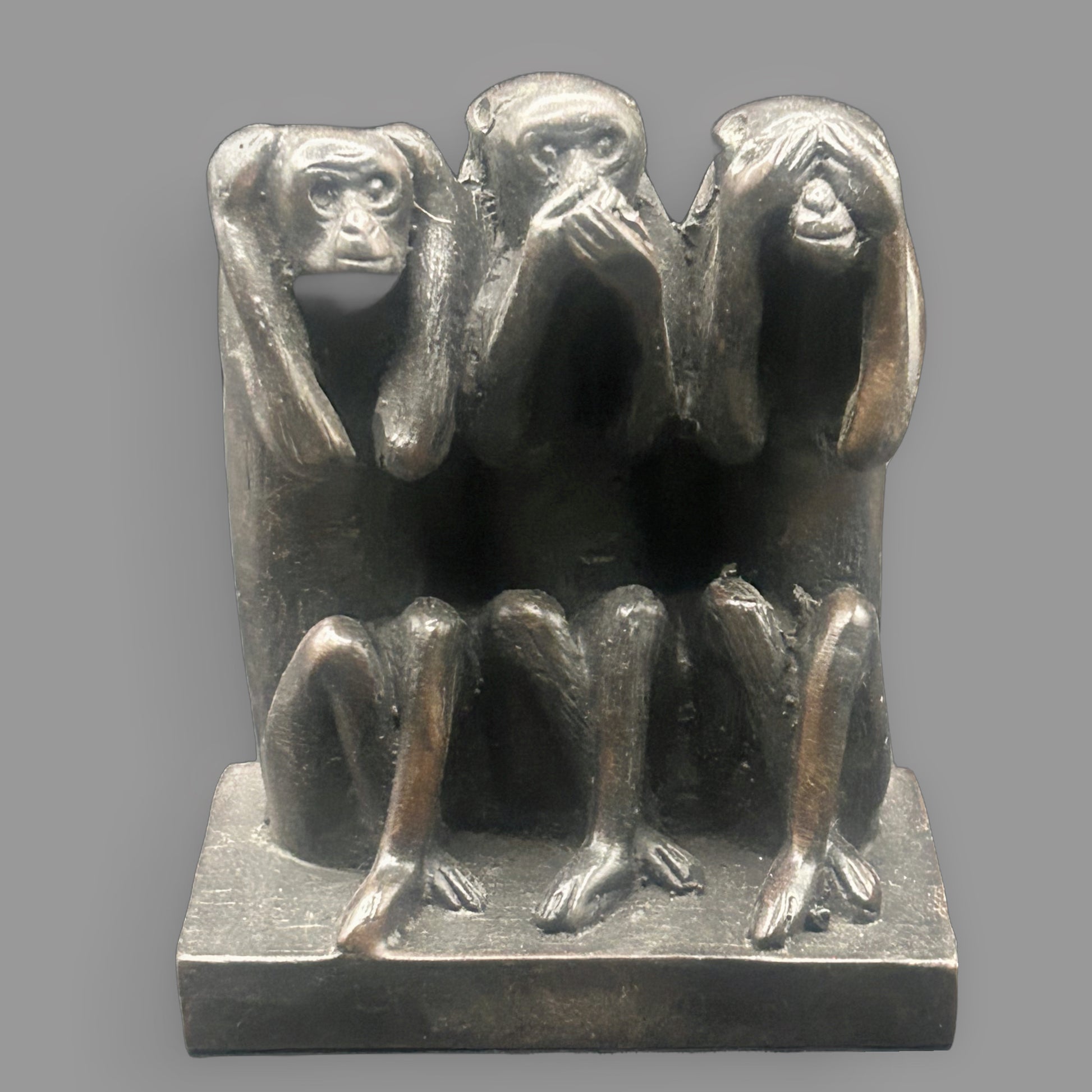 Three Wise Monkeys Bronze-Style Figurine — Symbolic Desk Collectible — detail view